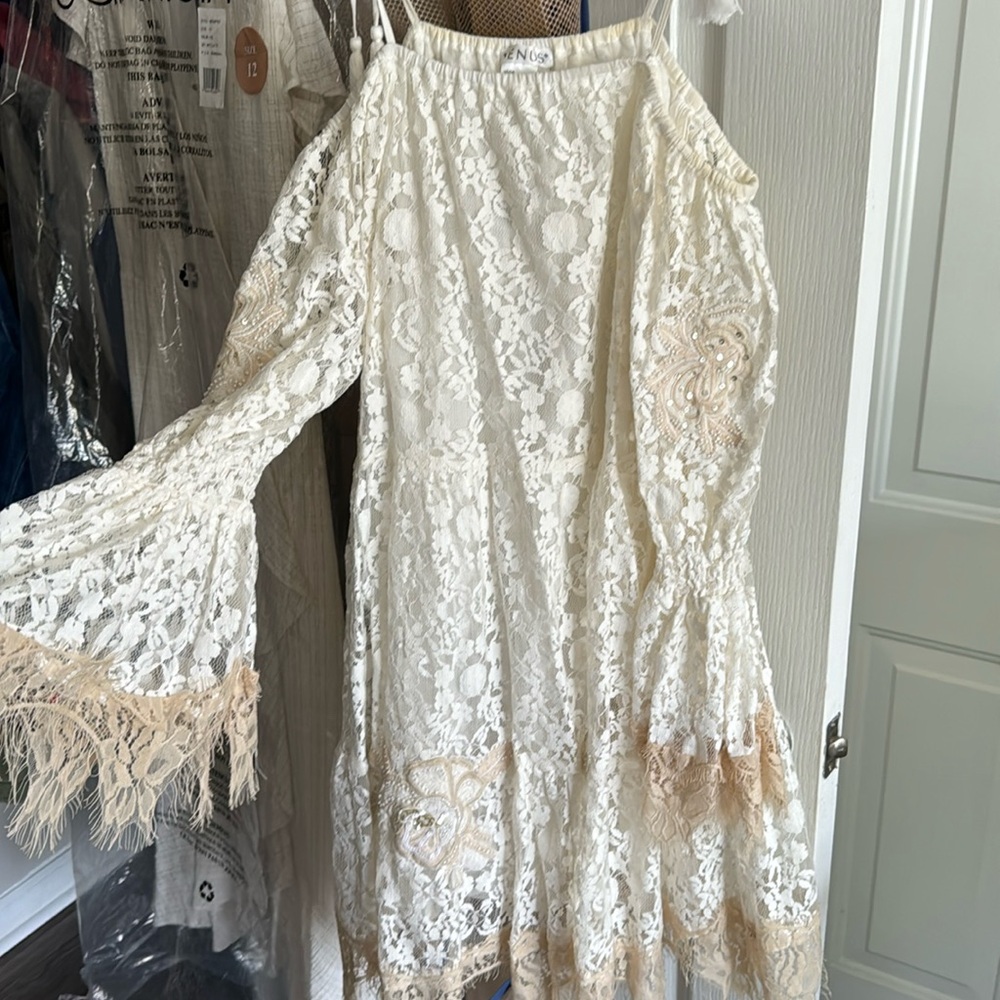Lace dress